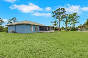 912 Mary Ave S, Lehigh Acres, FL 33974 - Photo 18