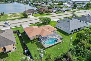 511 Trafalgar Pkwy, Cape Coral, FL 33991 - Photo 36
