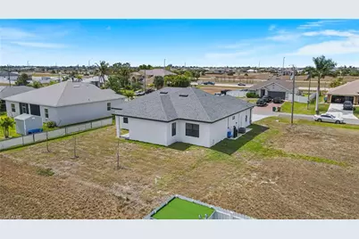 1633 NW 31st Pl, Cape Coral, FL 33993 - Photo 30