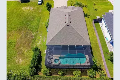 113 SW 33rd Pl, Cape Coral, FL 33991 - Photo 2