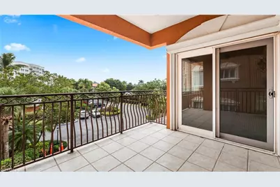 14811 Laguna Dr #202, Fort Myers, FL 33908 - Photo 22