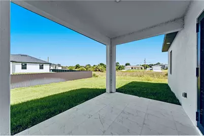 914 Manresa Ave S, Lehigh Acres, FL 33974 - Photo 18