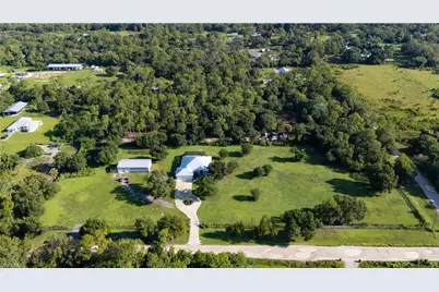 19181 Meredith Rd, North Fort Myers, FL 33917 - Photo 4