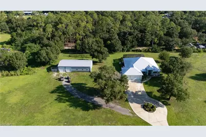 19181 Meredith Rd, North Fort Myers, FL 33917 - Photo 2