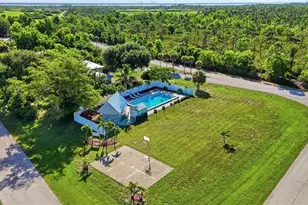 4507 Lake Heather Cir, Saint James City, FL 33956 - Photo 8