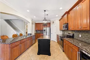 12369 Country Day Cir, Fort Myers, FL 33913 - Photo 4