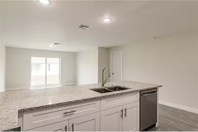 4724 22nd St SW, Lehigh Acres, FL 33973 - Photo 10