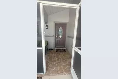 2230 Crystal Dr, Fort Myers, FL 33907 - Photo 8