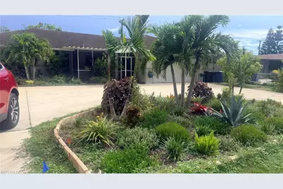 2230 Crystal Dr, Fort Myers, FL 33907 - Photo 2
