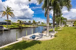 205 SW 37th Ln, Cape Coral, FL 33914 - Photo 4