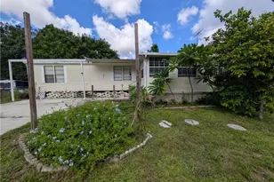 2613 Harmony Ave, North Fort Myers, FL 33917 - Photo 4