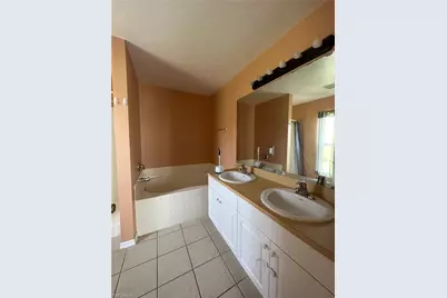 613 NW 7th Ave, Cape Coral, FL 33993 - Photo 14