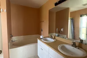 613 NW 7th Ave, Cape Coral, FL 33993 - Photo 16