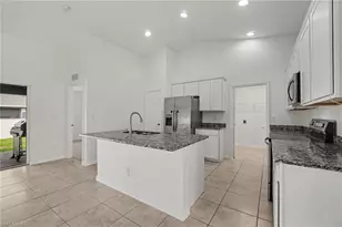 934 NW 7th Ave, Cape Coral, FL 33993 - Photo 8