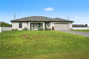 934 NW 7th Ave, Cape Coral, FL 33993 - Photo 2