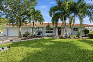 1028 Edgemere Dr, Fort Myers, FL 33919 - Photo 50