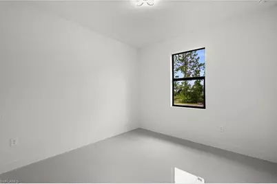 923 Bolivia Dr, Lehigh Acres, FL 33974 - Photo 28