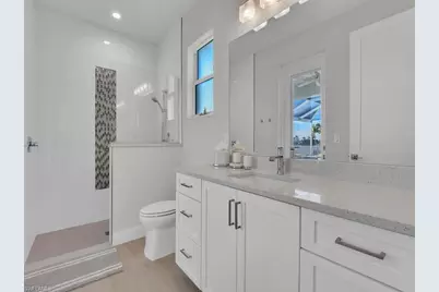 912 SW 4th Pl, Cape Coral, FL 33991 - Photo 18