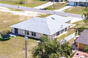 2130 NE 8th Pl, Cape Coral, FL 33909 - Photo 32