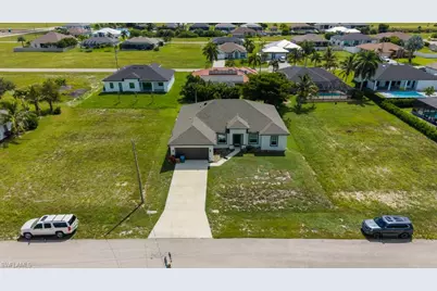 1029 NW 34th Ave, Cape Coral, FL 33993 - Photo 4