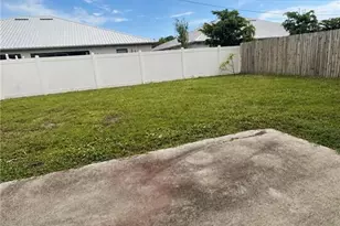 1310 SE 40th Terrace, Cape Coral, FL 33904 - Photo 18