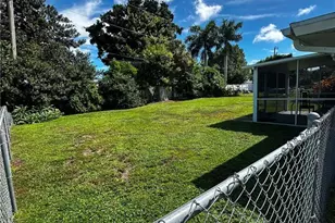 1517 SE 42nd St, Cape Coral, FL 33904 - Photo 2