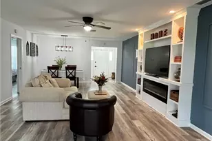 7084 E Brandywine Cir, Fort Myers, FL 33919 - Photo 10