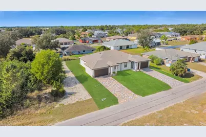 4744 27th St SW, Lehigh Acres, FL 33973 - Photo 6