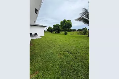 157 Dabou Loop, Belle Glade, FL 33430 - Photo 12