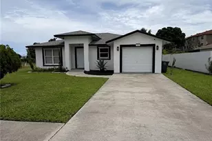 157 Dabou Loop, Belle Glade, FL 33430 - Photo 2