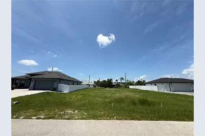 1621 SE 19th Ln, Cape Coral, FL 33990 - Photo 1