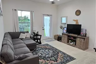 23041 Roundtree Ave, Alva, FL 33920 - Photo 6