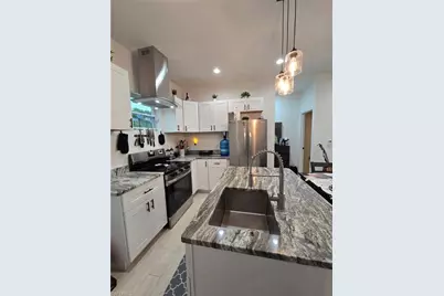 23041 Roundtree Ave, Alva, FL 33920 - Photo 2