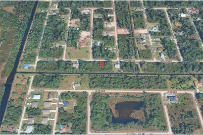 718 Ashland St E, Lehigh Acres, FL 33974 - Photo 4
