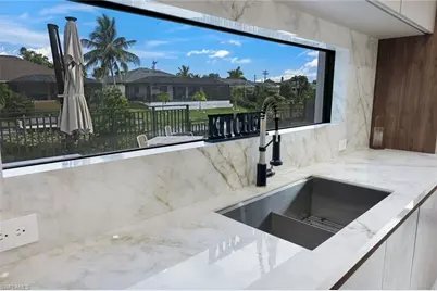 129 SE 16th St, Cape Coral, FL 33990 - Photo 14