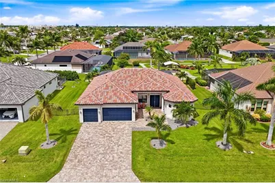 1909 SW 45th St, Cape Coral, FL 33914 - Photo 6