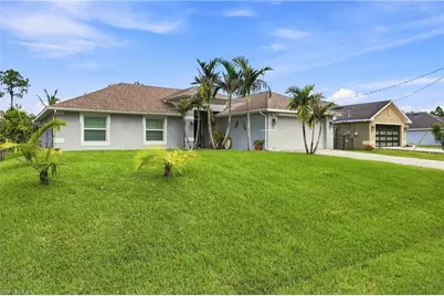 192 Townsend Ct, Lehigh Acres, FL 33972 - Photo 2