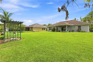 192 Townsend Ct, Lehigh Acres, FL 33972 - Photo 30