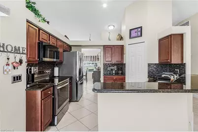 3415 SW 12th Ave, Cape Coral, FL 33914 - Photo 10