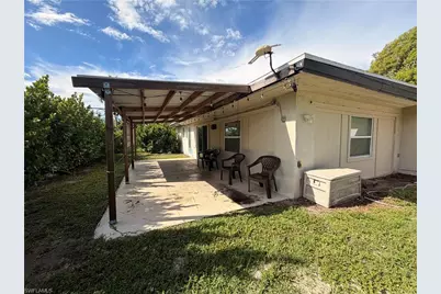 10621 McGregor Blvd, Fort Myers, FL 33919 - Photo 42