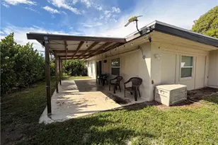 10621 McGregor Blvd, Fort Myers, FL 33919 - Photo 42