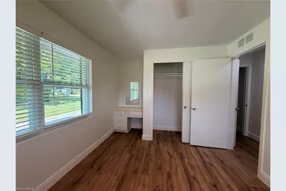 10621 McGregor Blvd, Fort Myers, FL 33919 - Photo 6