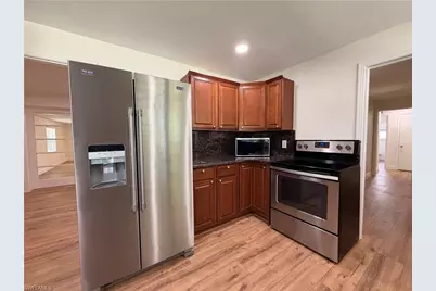 10621 McGregor Blvd, Fort Myers, FL 33919 - Photo 38