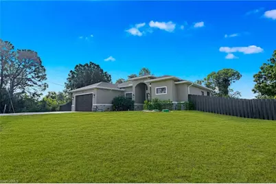 810 Sentinela Blvd, Lehigh Acres, FL 33974 - Photo 6