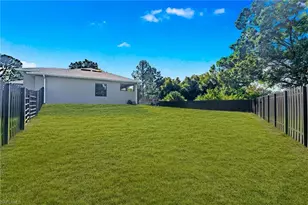810 Sentinela Blvd, Lehigh Acres, FL 33974 - Photo 32
