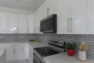 3004 4th St SW, Lehigh Acres, FL 33976 - Photo 6