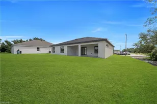 2611 39th St SW, Lehigh Acres, FL 33976 - Photo 28