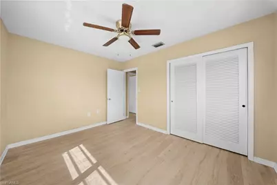 275 Lakeview Dr, North Fort Myers, FL 33917 - Photo 20