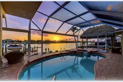 422 SW 33rd Ave, Cape Coral, FL 33991 - Photo 4
