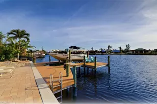 422 SW 33rd Ave, Cape Coral, FL 33991 - Photo 10